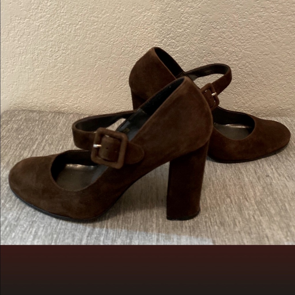 Gorgeous suede buckle heels